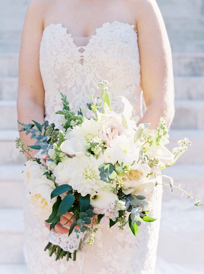 amanda-josh-private-venue-atlanta-wedding-tulip-floral bouquet